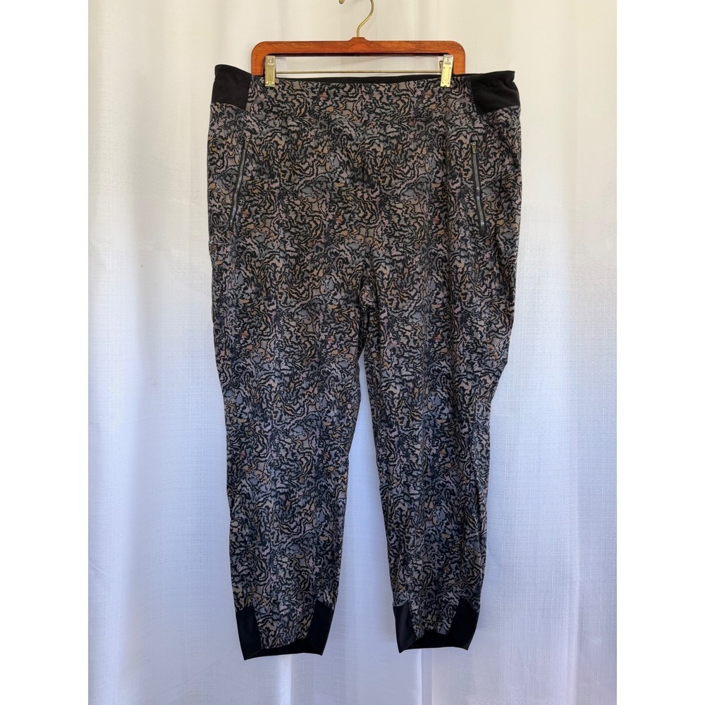 Athleta Trekkie North Joggers Size 18 Kinetic Abstract Print Travel Pants